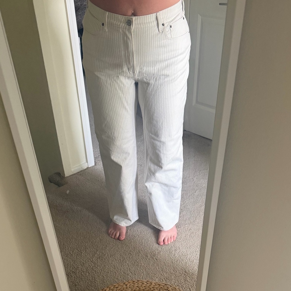 Abercrombie & Fitch Cream Pinstripe High-Rise Relaxed Jeans